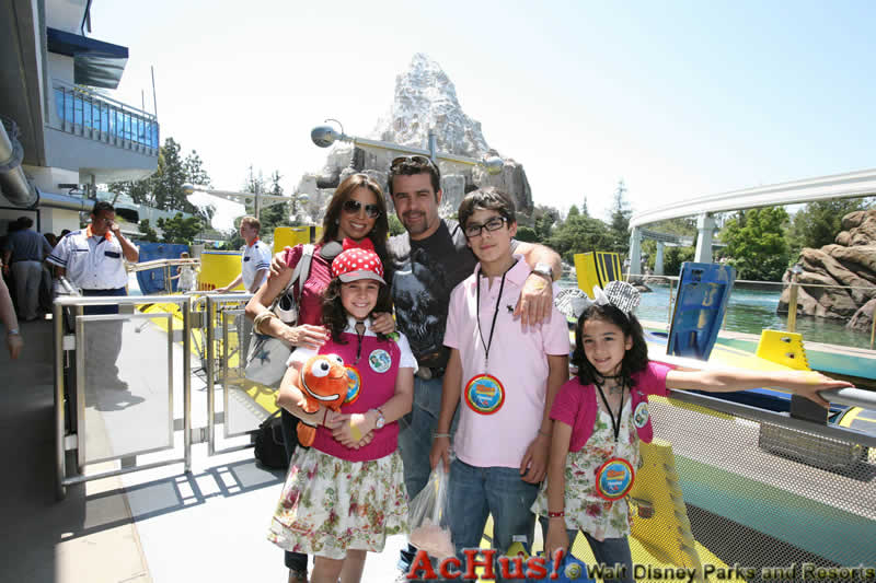 Imagen de Disneyland California  Eduardo Capetillo Bibi Gaytan